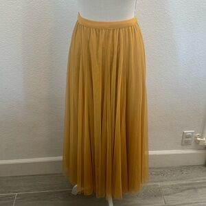 Yellow layered skirt